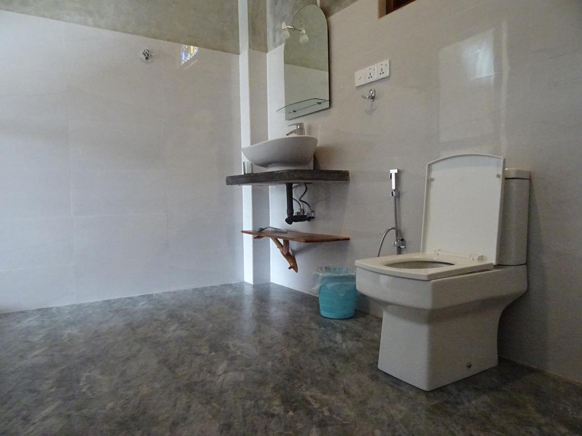 Thambili Cabanas Hikkaduwa Exterior foto